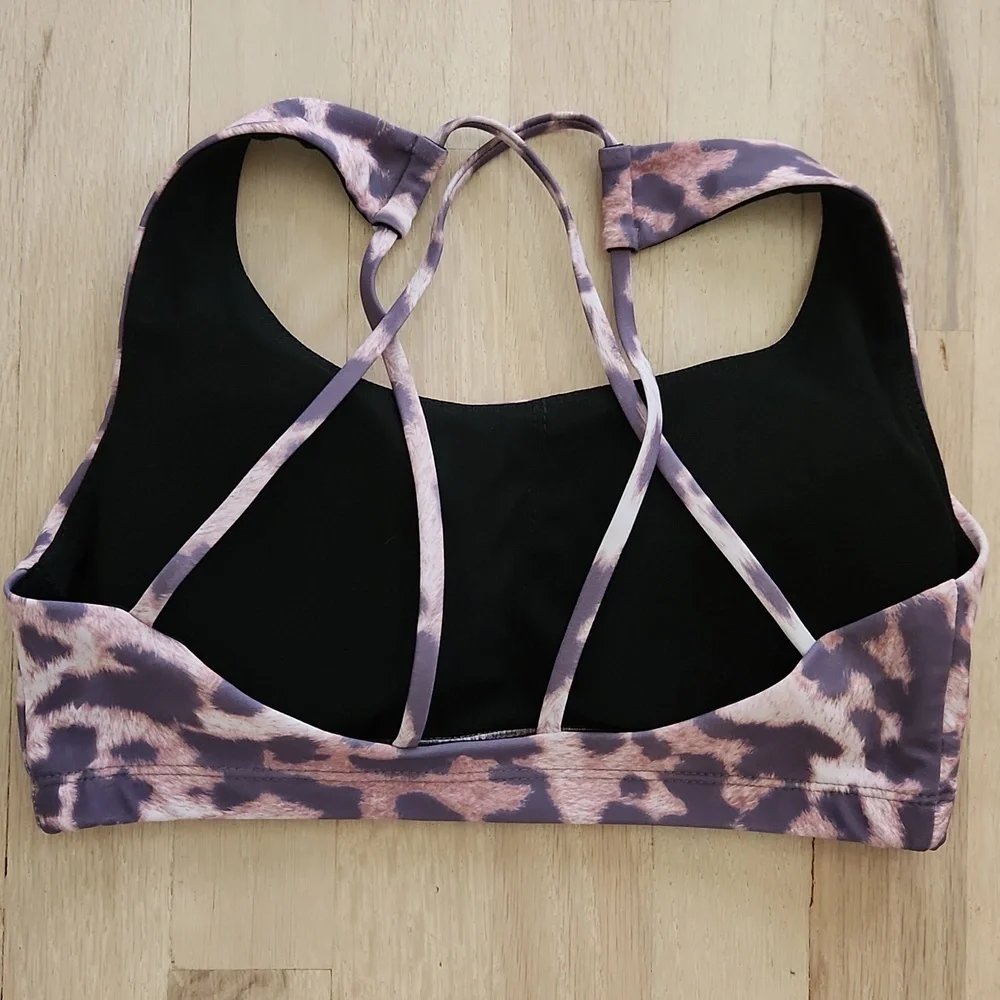 Onzie Active Womens Leopard Print Sports Bra and Leggings Yoga Set M And L